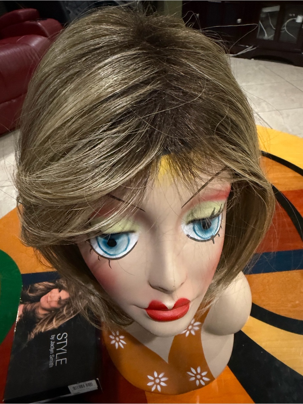 Jaclyn Smith Layered Synthetic Wig in Light Ash Blonde with Subtle Highlights - Picture 8 of 16